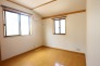 ２階洋室　４.７帖